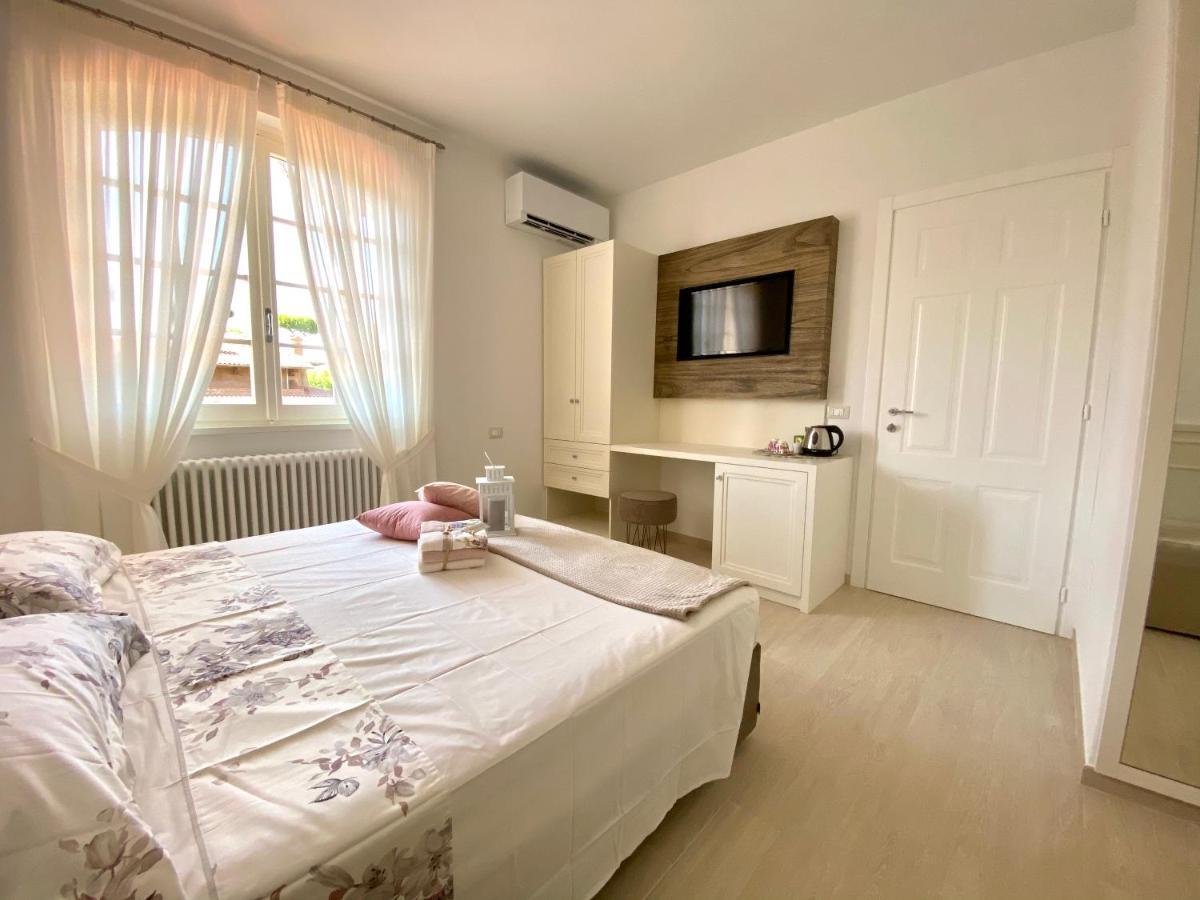 Bellaisa Bed & Breakfast Camaiore Exteriör bild