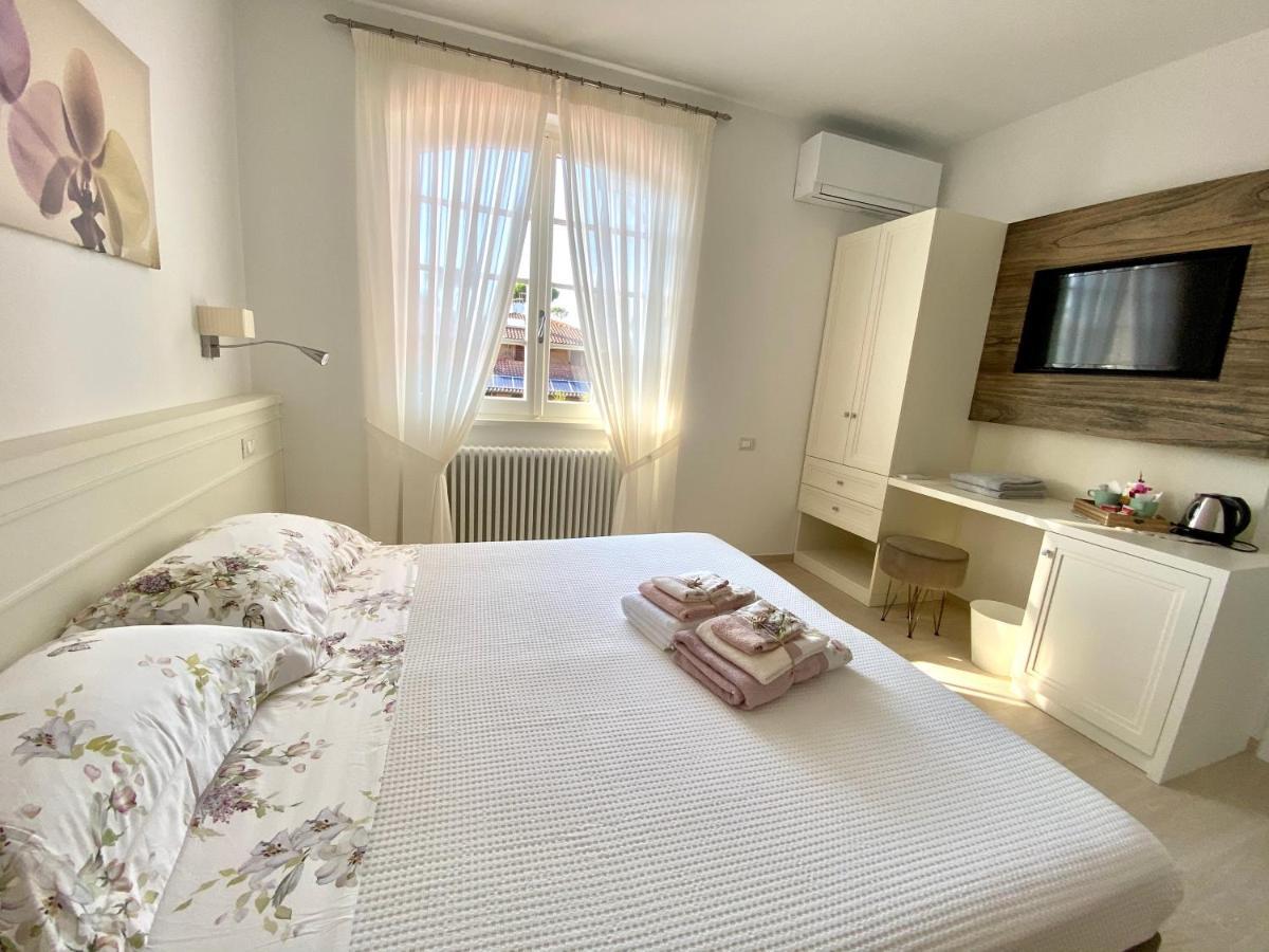 Bellaisa Bed & Breakfast Camaiore Exteriör bild