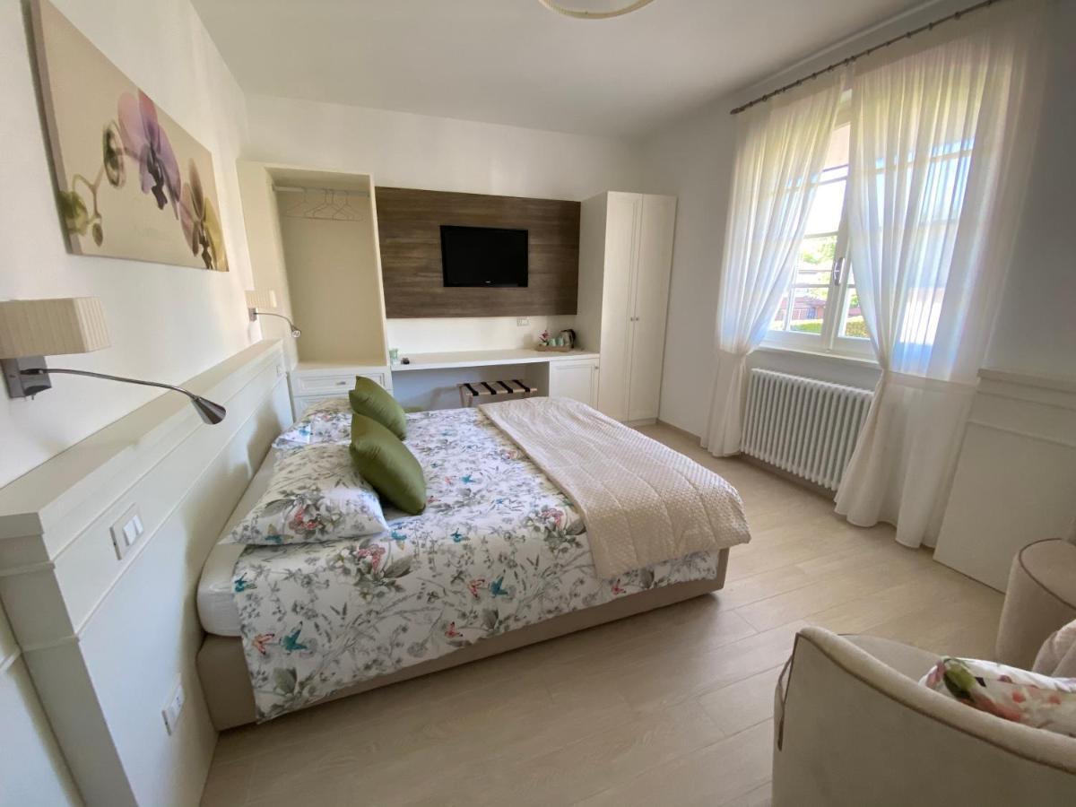 Bellaisa Bed & Breakfast Camaiore Exteriör bild