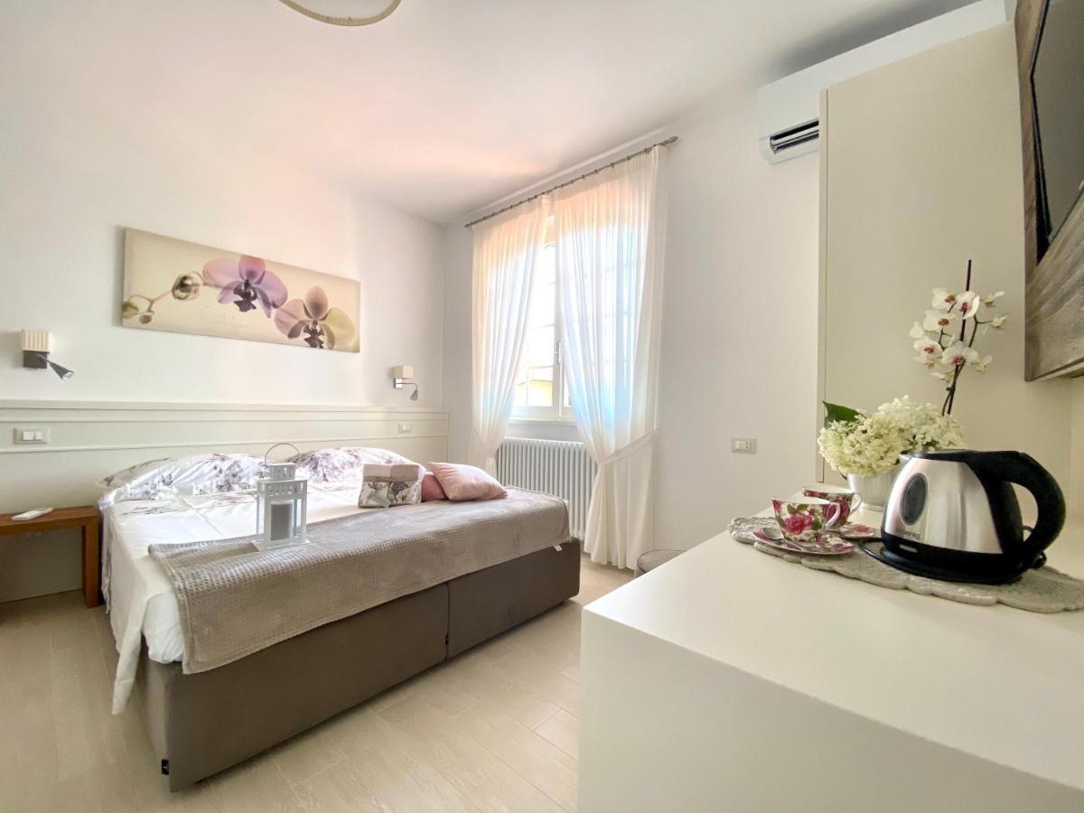 Bellaisa Bed & Breakfast Camaiore Exteriör bild